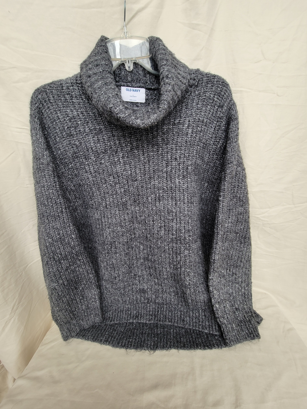 Old Navy Cozy Ribbed Turtleneck Sweater 🤍